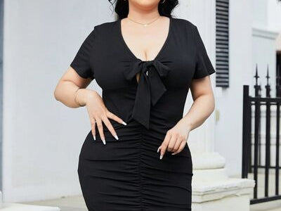 Plus Size Ruched Tied Short Sleeve Mini Dress - 