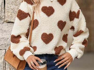 Fuzzy Heart Dropped Shoulder Sweatshirt - 