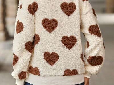 Fuzzy Heart Dropped Shoulder Sweatshirt - 